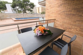 Schöne Wohnung Mit Terrasse Und Pool Nahe Dem Strand Und Geschäften Inmosantos Daniel Bc